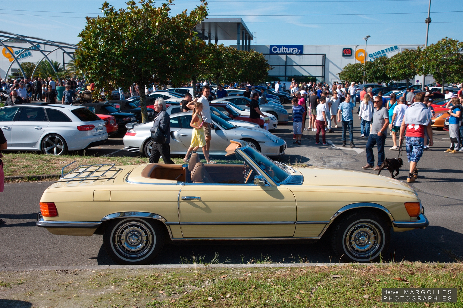 Mercedes 350SL -01.jpg